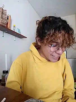 EmmaMelissa0521 online show from February 19, 2025, 5:06 pm