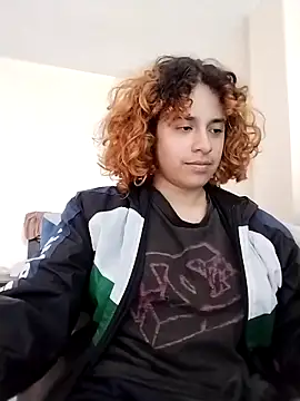 EmmaMelissa0521 online show from February 11, 2026, 7:19 pm