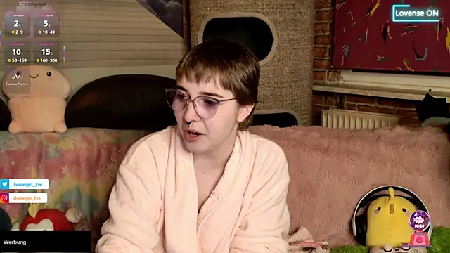 Snapshot of GamerGirl_Eve chatting on September 11, 2025, 7:25 pm GamerGirl Eve online show from September 11, 2025, 7:25 pm