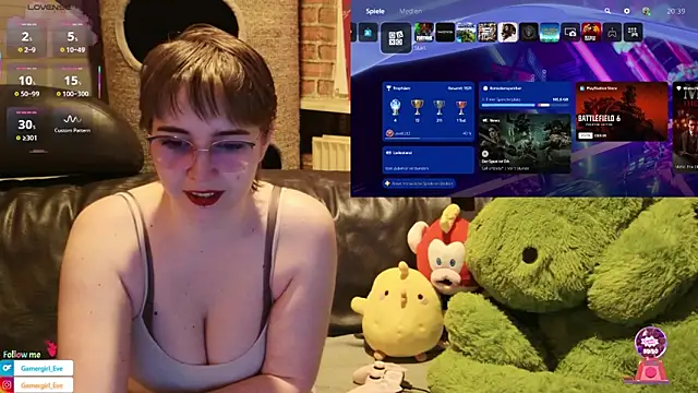 Snapshot of GamerGirl_Eve chatting on October 9, 2025, 6:39 pm GamerGirl Eve online show from October 9, 2025, 6:39 pm