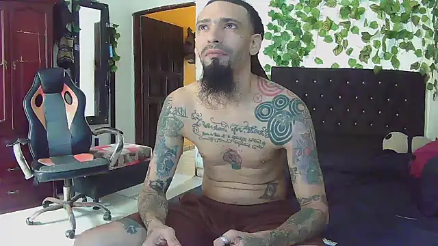 caribbeanlover1 online show from April 30, 2026, 2:12 pm