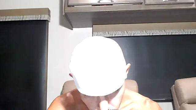 Snapshot of ThickD2C chatting on May 14, 2026, 5:09 pm ThickD2C online show from May 14, 2026, 5:09 pm