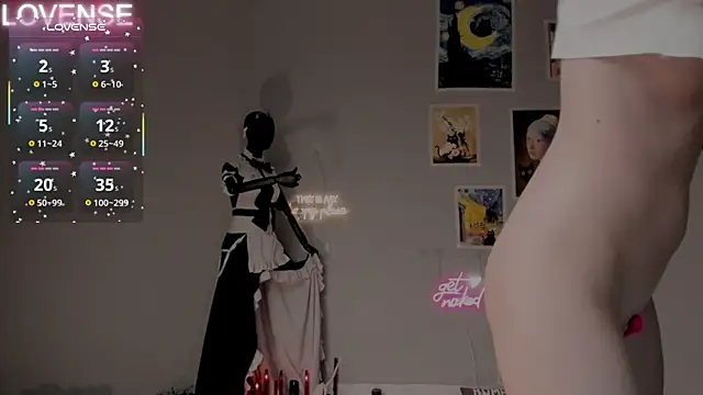 Snapshot of Careful_i_bite chatting on October 9, 2025, 6:44 am Careful i bite online show from October 9, 2025, 6:44 am