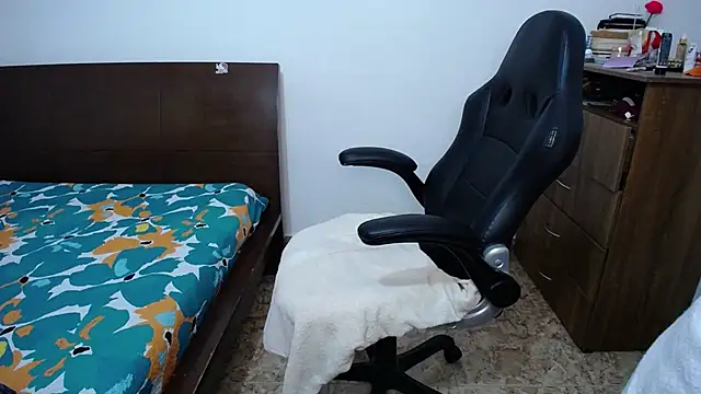 alexa milsf online show from October 18, 2025, 1:08 am