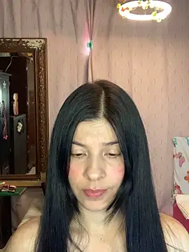 Estefani 32 online show from February 26, 2026, 1:54 pm