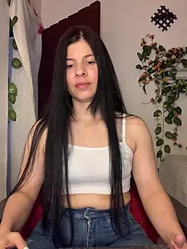 Estefani 32 online show from July 10, 2026, 2:41 pm