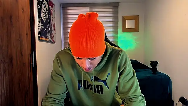 Snapshot of Liam_V chatting on January 29, 2025, 12:35 pm Liam V online show from January 29, 2025, 12:35 pm