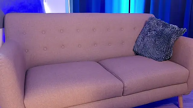 Snapshot of Liam_V chatting on November 6, 2025, 12:39 pm Liam V online show from November 6, 2025, 12:39 pm