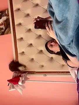 Flossy Vettie online show from October 8, 2025, 1:20 pm