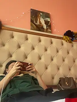 Flossy Vettie online show from February 9, 2026, 8:51 am