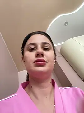 Snapshot of Flossy_Vettie chatting on July 27, 2026, 12:23 pm Flossy Vettie online show from July 27, 2026, 12:23 pm