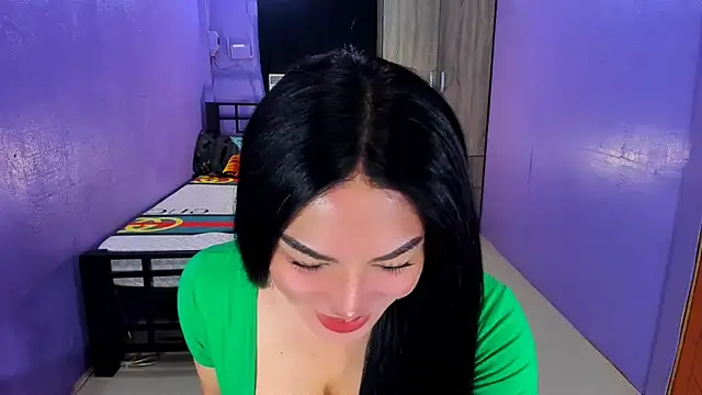 Snapshot of xxHeavenly_AngeLxx chatting on November 15, 2025, 8:05 pm xxHeavenly AngeLxx online show from November 15, 2025, 8:05 pm