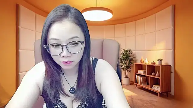 Giuliam online show from May 27, 2026, 4:04 pm