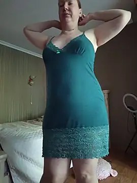 Snapshot of GoddessLara chatting on June 10, 2026, 11:24 pm GoddessLara online show from June 10, 2026, 11:24 pm