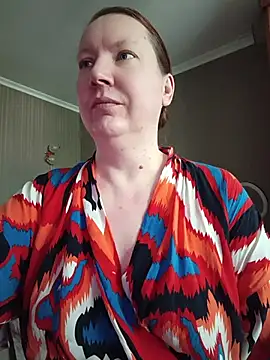 Snapshot of GoddessLara chatting on June 11, 2026, 1:05 am GoddessLara online show from June 11, 2026, 1:05 am