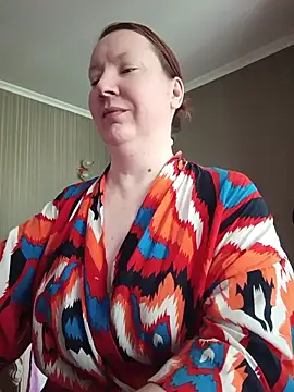 Snapshot of GoddessLara chatting on June 12, 2026, 1:37 am GoddessLara online show from June 12, 2026, 1:37 am