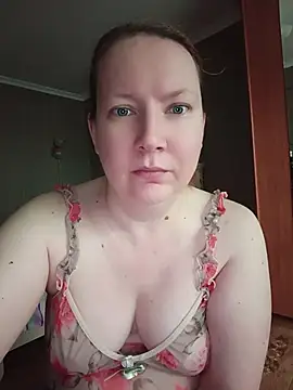Snapshot of GoddessLara chatting on June 24, 2026, 1:26 am GoddessLara online show from June 24, 2026, 1:26 am