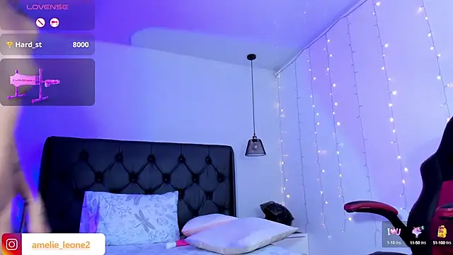 Snapshot of AMELIELEONE chatting on February 5, 2025, 3:42 pm AMELIELEONE online show from February 5, 2025, 3:42 pm