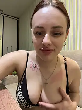 Snapshot of Lisaaan chatting on March 31, 2026, 10:10 pm Lisaaan online show from March 31, 2026, 10:10 pm