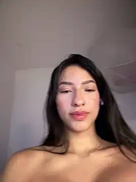 Snapshot of DulceLenns chatting on March 12, 2025, 9:56 pm DulceLenns online show from March 12, 2025, 9:56 pm