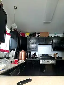 ScarletCallings420 online show from December 28, 2024, 11:37 pm