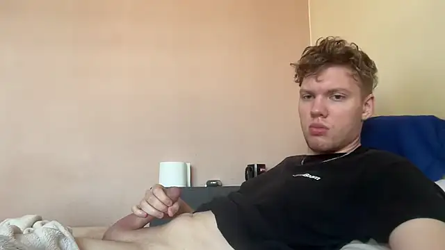 Snapshot of sexybooii6968 chatting on November 5, 2025, 9:31 am sexybooii6968 online show from November 5, 2025, 9:31 am