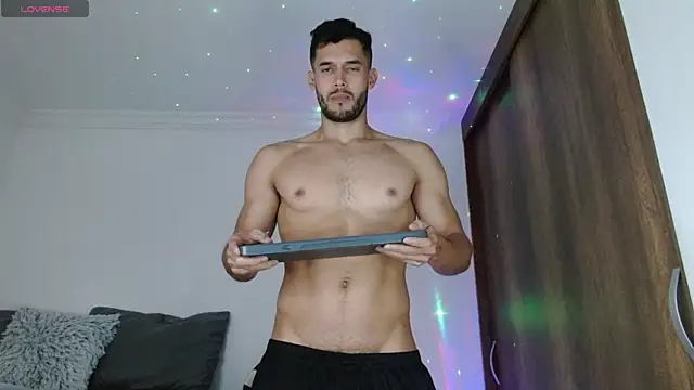 Noah jhonsonn online show from February 18, 2025, 3:10 pm