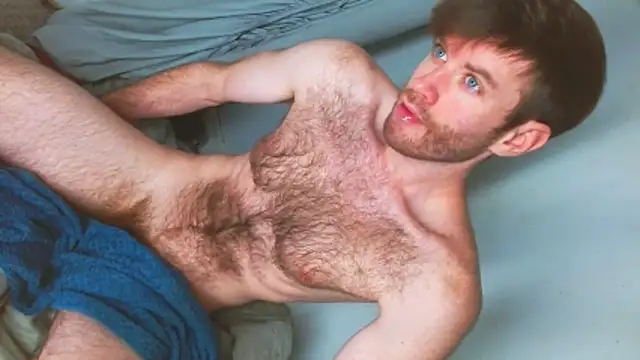 Snapshot of BlueEyedJason chatting on October 19, 2025, 10:43 pm BlueEyedJason online show from October 19, 2025, 10:43 pm