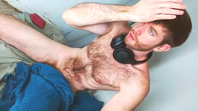 Snapshot of BlueEyedJason chatting on October 20, 2025, 11:49 pm BlueEyedJason online show from October 20, 2025, 11:49 pm