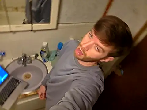 Snapshot of BlueEyedJason chatting on November 9, 2025, 10:41 pm BlueEyedJason online show from November 9, 2025, 10:41 pm