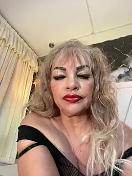 Snapshot of scarlett_sexx69 chatting on July 1, 2026, 11:45 am scarlett sexx69 online show from July 1, 2026, 11:45 am