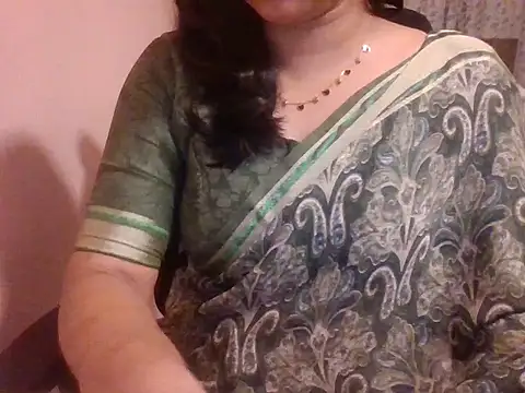 Pinky 4 online show from November 7, 2025, 10:43 pm