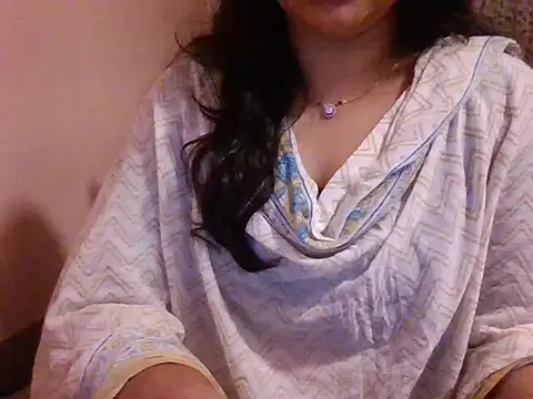 Snapshot of Pinky_4 chatting on May 20, 2026, 6:25 pm Pinky 4 online show from May 20, 2026, 6:25 pm