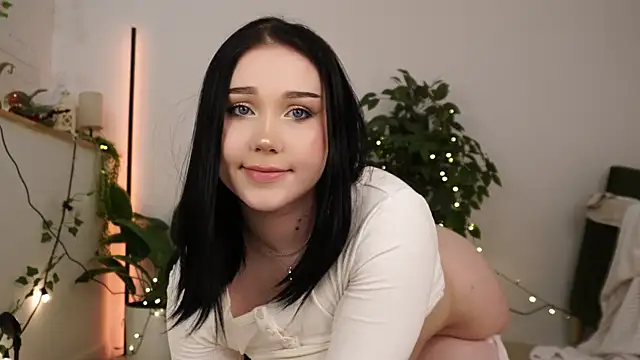 Snapshot of ScarletBlaze chatting on January 21, 2025, 9:15 pm ScarletBlaze online show from January 21, 2025, 9:15 pm