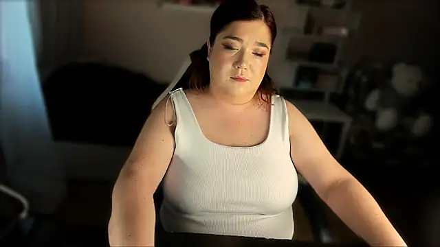 Vi-Vixen online show from November 16, 2025, 11:16 am