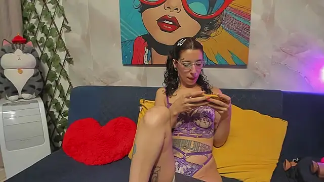 GabiMorgan online show from September 23, 2025, 11:30 pm