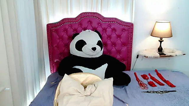 Snapshot of DreamLADYBOY chatting on May 3, 2026, 2:23 pm DreamLADYBOY online show from May 3, 2026, 2:23 pm