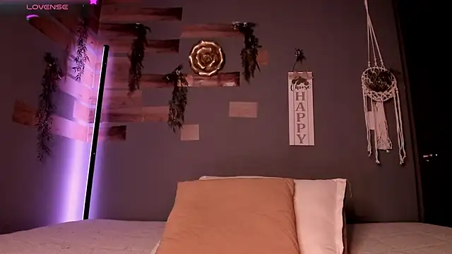 Snapshot of solangell chatting on October 31, 2025, 6:47 am solangell online show from October 31, 2025, 6:47 am