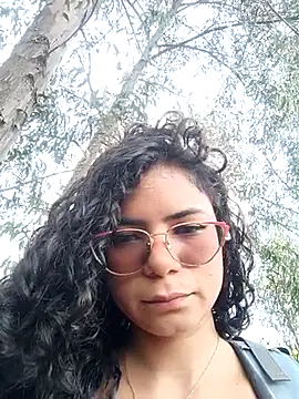 Simone Miller online show from March 20, 2025, 3:58 pm