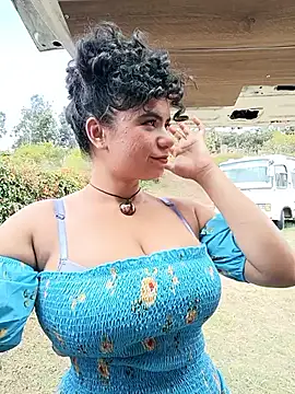 Simone Miller online show from September 8, 2025, 5:23 pm