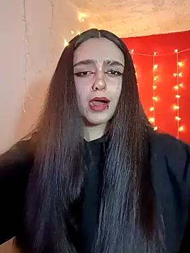 Snapshot of IvonneT chatting on January 25, 2025, 11:43 pm IvonneT online show from January 25, 2025, 11:43 pm