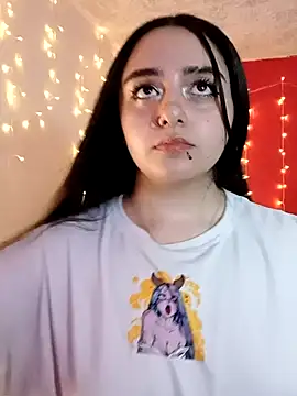 Snapshot of IvonneT chatting on March 2, 2025, 4:17 am IvonneT online show from March 2, 2025, 4:17 am