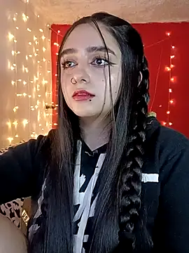 Snapshot of IvonneT chatting on March 16, 2025, 11:14 pm IvonneT online show from March 16, 2025, 11:14 pm