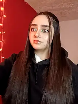 IvonneT online show from October 11, 2025, 11:25 pm