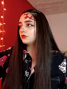 Snapshot of IvonneT chatting on October 31, 2025, 3:51 am IvonneT online show from October 31, 2025, 3:51 am