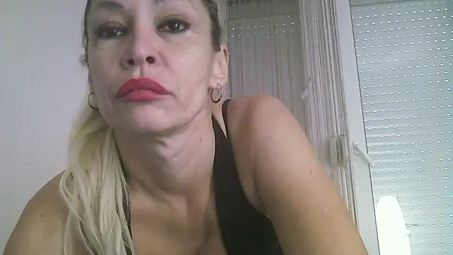 Snapshot of EvaaMina chatting on December 9, 2024, 11:15 am EvaaMina online show from December 9, 2024, 11:15 am