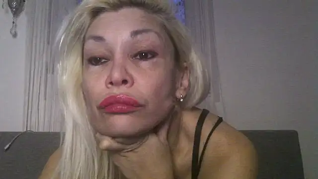 Snapshot of EvaaMina chatting on January 16, 2026, 3:49 pm EvaaMina online show from January 16, 2026, 3:49 pm