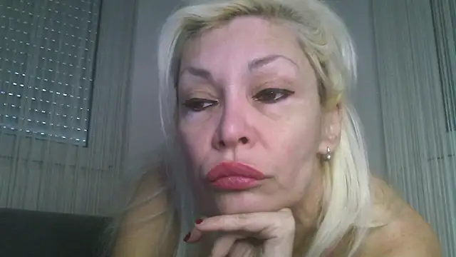 Snapshot of EvaaMina chatting on February 20, 2026, 2:28 pm EvaaMina online show from February 20, 2026, 2:28 pm