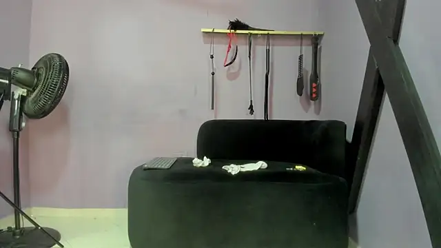 kathe hot online show from June 1, 2026, 7:26 pm