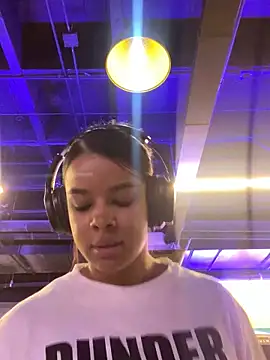 trianawhite online show from December 3, 2024, 7:55 pm